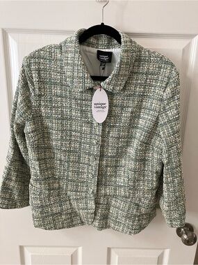 NWT Unique Vintage Green Boucle’ 3/4 Sleeve Jacket